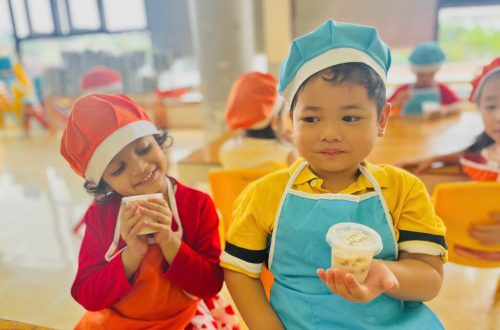 Bakery – Bé làm bánh